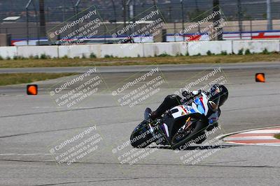 media/Apr-23-2022-Fastrack Riders (Sat) [[cb2d6ae73d]]/LEVEL 4/1PM TURN 6 OUTSIDE/